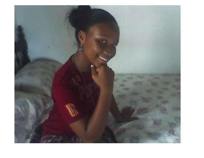 Date this nice looking Cote D'Ivoire girl Nuga from Abidjan CI6