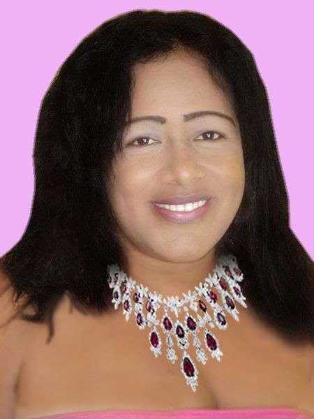 Date this happy Colombia girl Heydi1512hotmai from Barrquilla CO2179