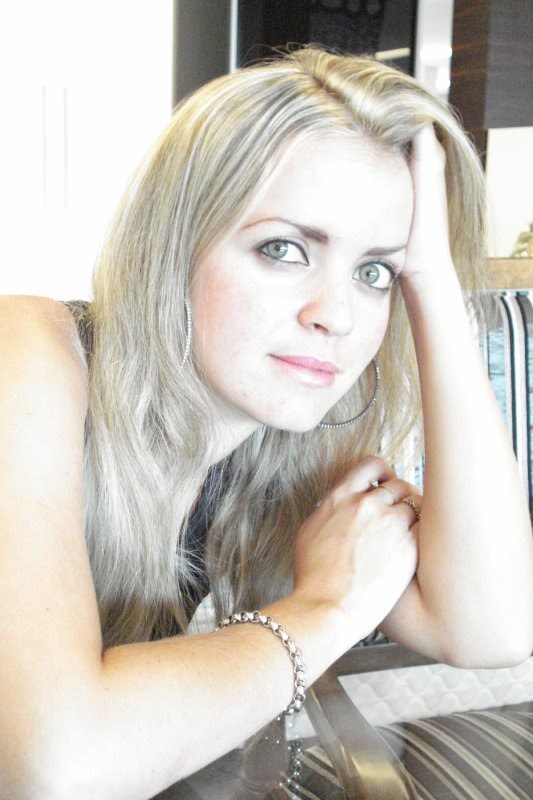 Date this charming Brazil girl Laila from Sao Pedro Da Aldeia BR2195