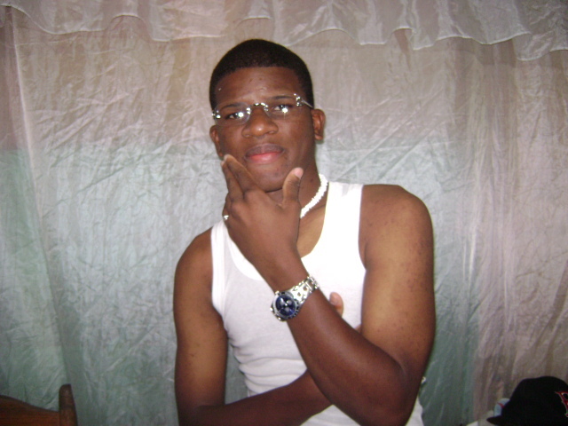 Date this voluptuous Dominican Republic man Henry from Santo Domingo DO3087