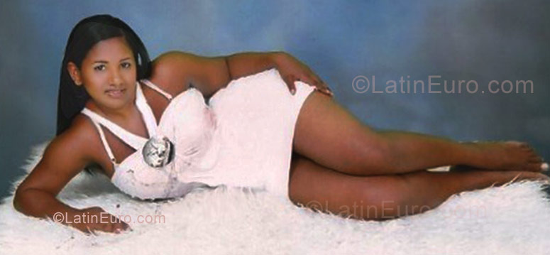 Date this tall Dominican Republic girl Miguelina from Santiago DO3136