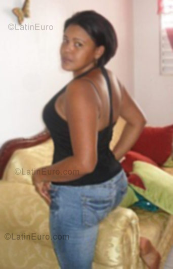 Date this tall Dominican Republic girl Delfhy from Santiago DO3138