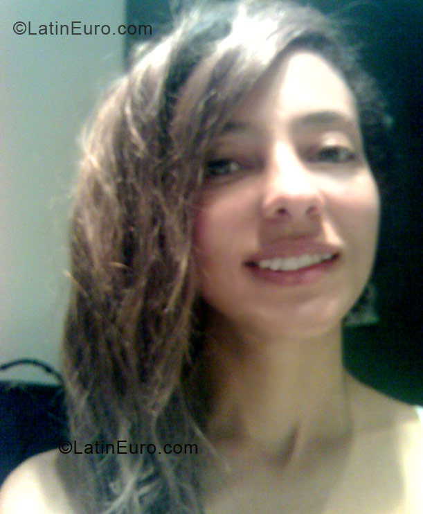 Date this nice looking Colombia girl Lina from Medellin CO2865