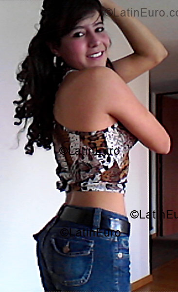 Date this gorgeous Colombia girl Luciana from Bogota CO2874