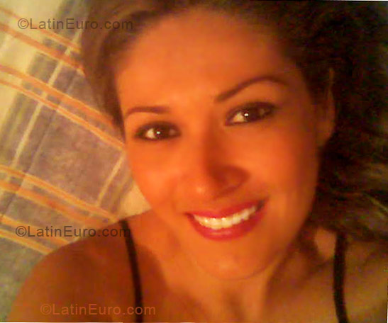 Date this cute Colombia girl Adriana from Bogota CO2878