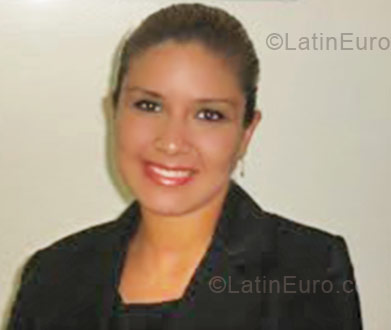 Date this athletic Brazil girl Jakeline from Vila Velha BR2264