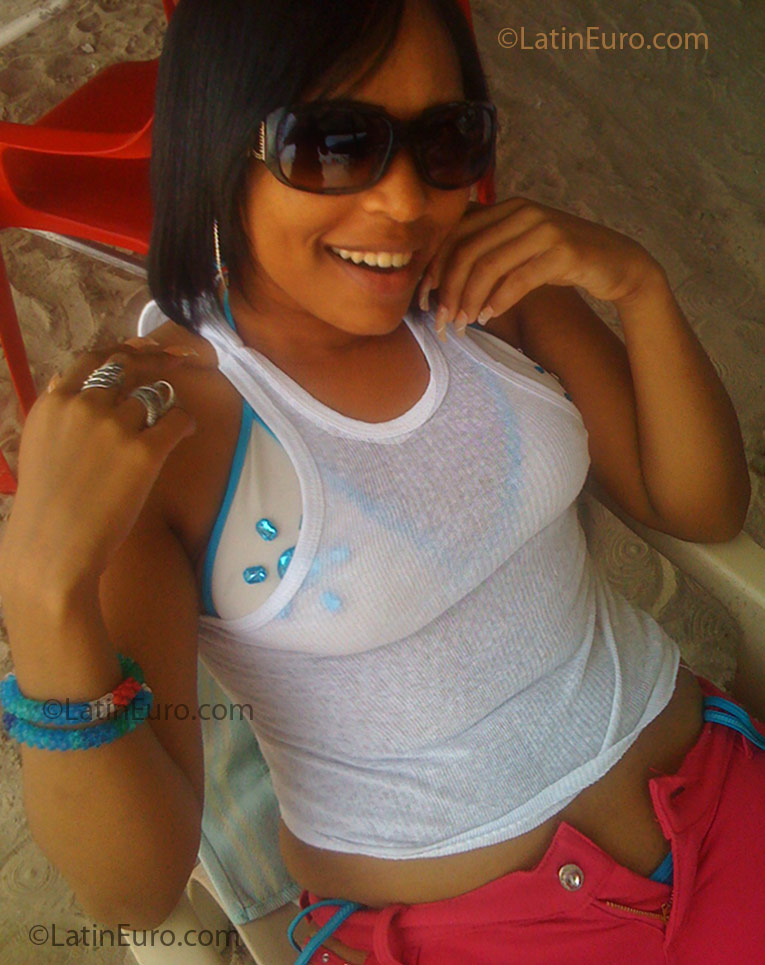 Date this charming Dominican Republic girl Marilenny from Santo Domingo DO3381