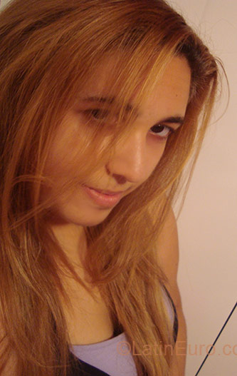 Date this pretty Brazil girl Phaloma from Pindamonhangaba BR2410