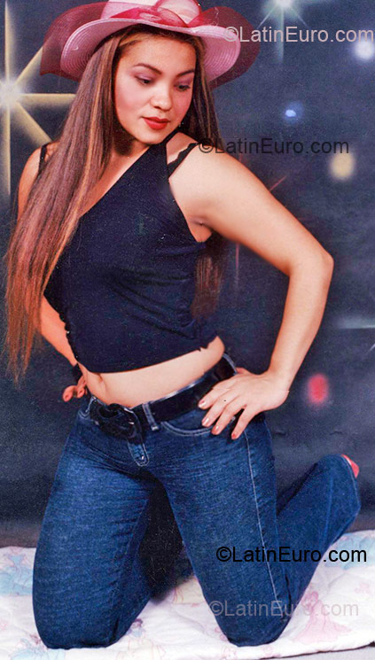 Date this georgeous Honduras girl Blanca Estala from Comayaguela HN153