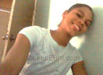 Date this foxy Dominican Republic girl MARIELIS from puerto plata RP127