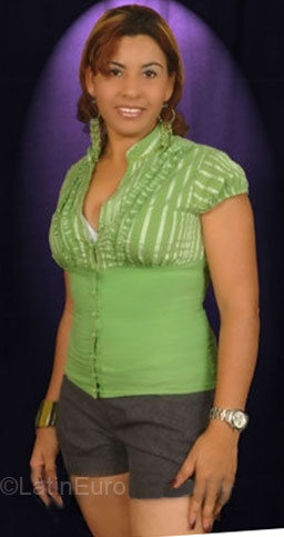 Date this gorgeous Dominican Republic girl Milka from Santo Domingo DO3709