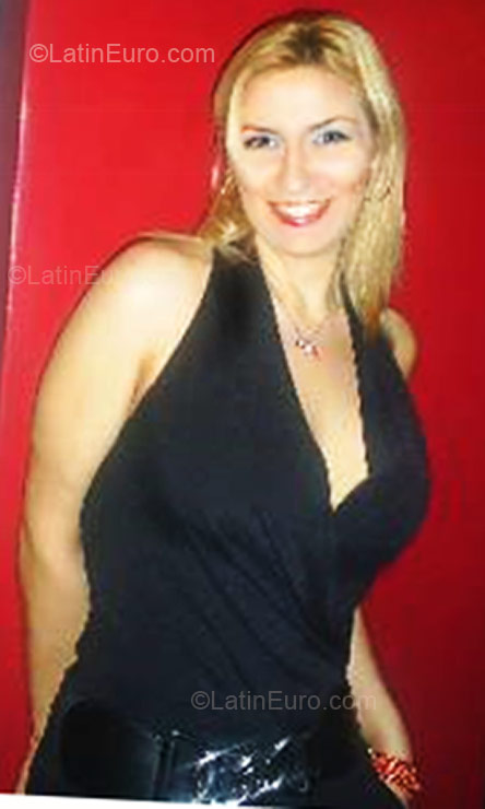 Date this nice looking Brazil girl Maria from Sao Paulo BR2583