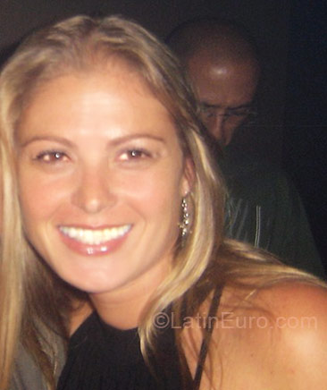 Date this foxy Brazil girl Alezinha from Sao Paulo BR2651