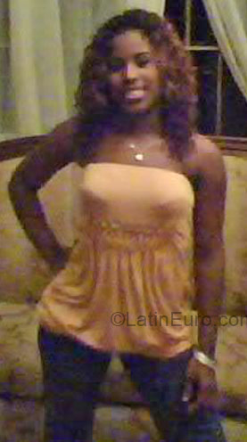 Date this delightful Dominican Republic girl Yamelby from Republica Dominicana DO3883