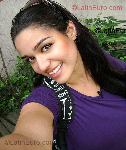 Date this pretty Brazil girl Babizita from Sao Paulo BR4379
