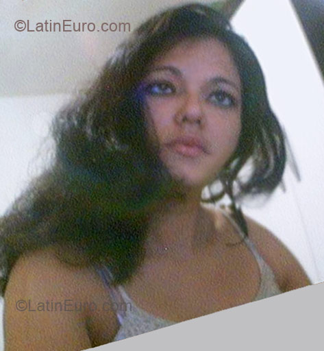 Date this attractive Brazil girl Jack181 from Vitoria BR2748