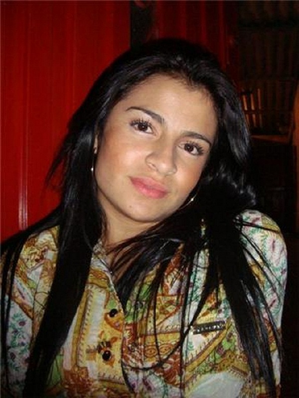 Date this athletic Colombia girl Laura from Medellin CO3848