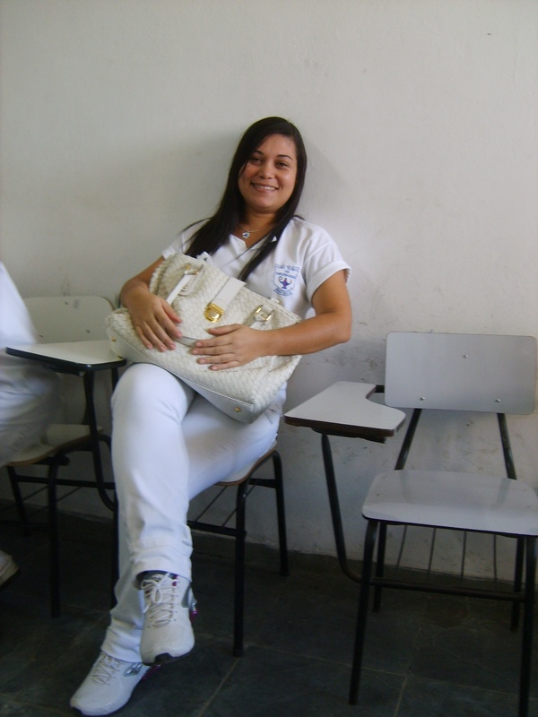 Date this happy Brazil girl Naia from Salavdor BR2851