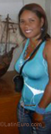 Date this young Dominican Republic girl Cristal montill from Santo Domingo DO4062