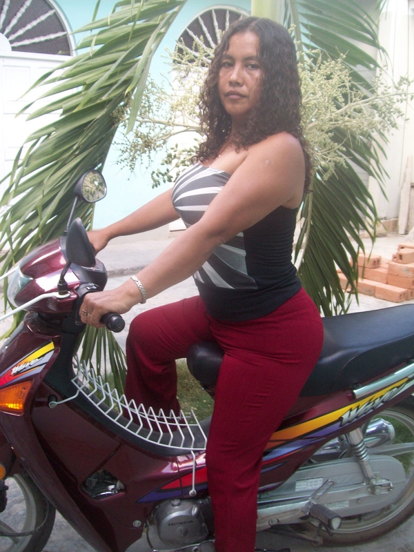Date this good-looking Peru girl Mary from Juanjui PE263