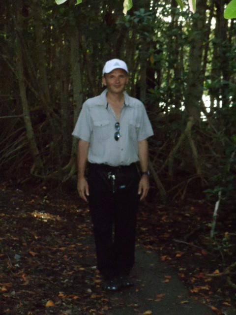 Date this young United States man Rocambole from San Diego US6217