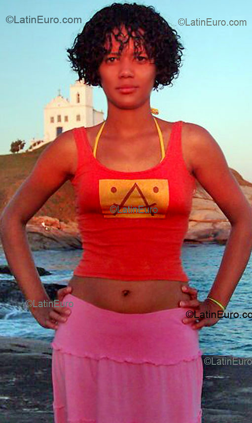 Date this georgeous Brazil girl Renata from Sao Paulo BR3184