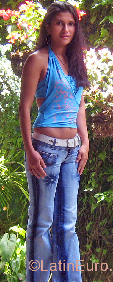 Date this gorgeous Colombia girl Nidia from Bello CO5717