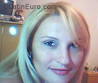 Date this hot Brazil girl Sheila from Lencois Paulista BR4334