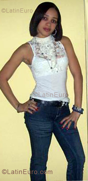 Date this beautiful Dominican Republic girl Ana Javielina from Santiago DO4576