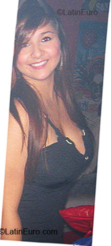 Date this foxy Colombia girl Karen from Cartagena CO4543