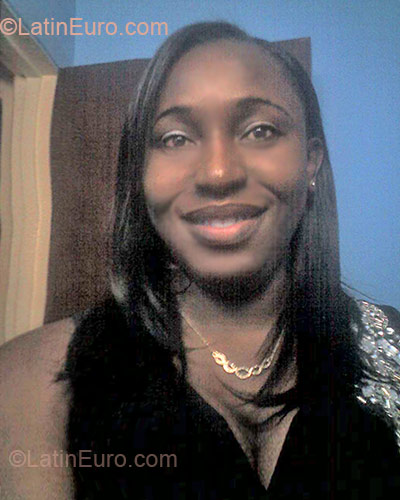 Date this funny United States girl Neshia from Brooklyn US6575