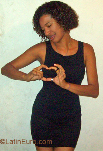 Date this delightful Brazil girl Rosana from Feira De Santana BR3312