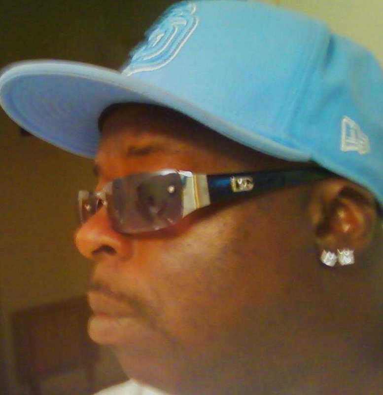 Date this delightful United States man Bally from Sandiego US6617