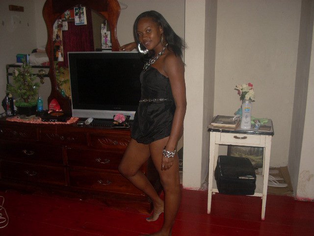 Date this passionate Jamaica girl Desmarie from Kingston JM101