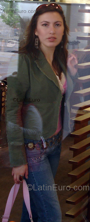 Date this young Colombia girl Diana from Bogota CO10803