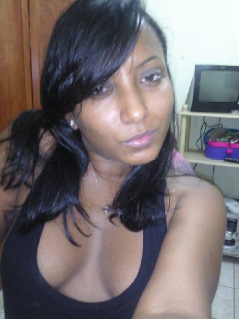 Date this pretty Dominican Republic girl Michelle from san pedro de macoris DO4777