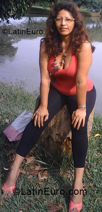 Date this passionate Colombia girl Mery from Cali CO4654