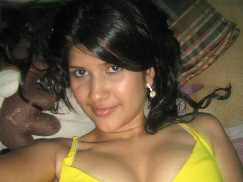 Date this delightful Colombia girl Dulcesito from Cucuta CO4662