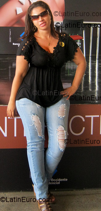 Date this exotic Colombia girl Liliana from Cali CO4795