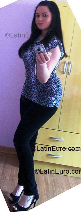 Date this beautiful Brazil girl Francielle from Passo Fundo BR3472