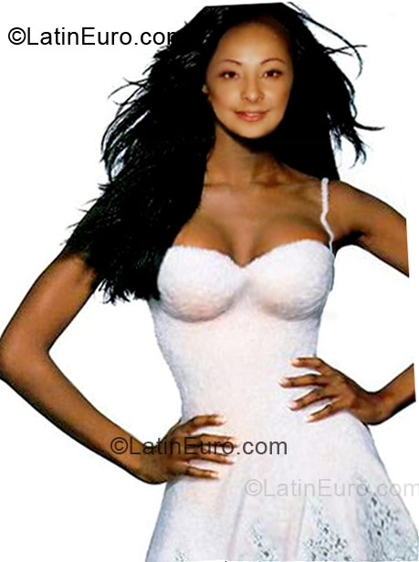Date this stunning Colombia girl Johanna from Bogota CO4870
