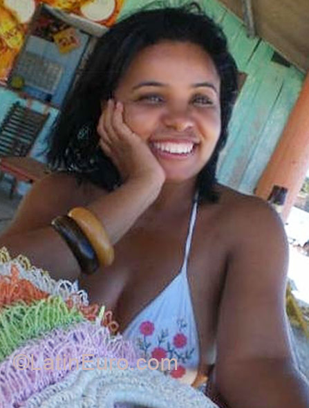 Date this beautiful Brazil girl Betina from Ilhéus BR3503