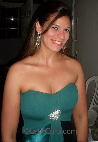 Date this funny Brazil girl Cargeany from Paulo Afonso BR3533