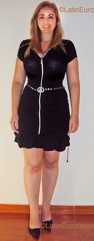 Date this voluptuous Brazil girl Ana Amelia from Avare BR3579