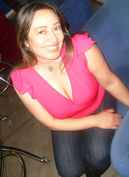 Date this happy Colombia girl Rossy from Bogota CO4995