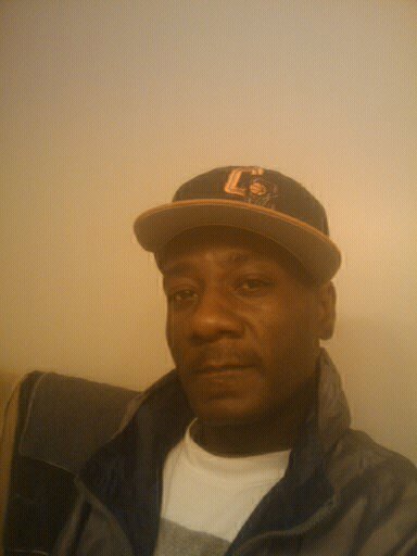 Date this voluptuous United States man Henry from North Charleston US7436