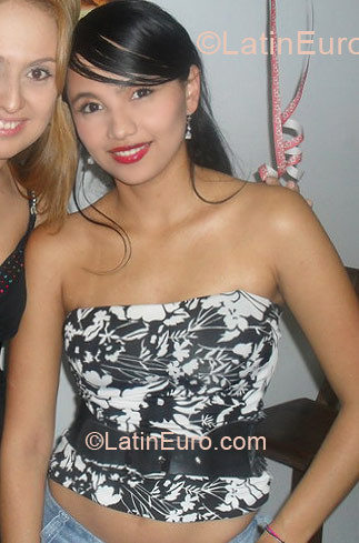 Date this happy Colombia girl Astrid Viviana from Medellin CO6396