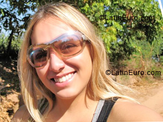 Date this sensual Brazil girl Aline Cristina from Sao Paulo BR3650