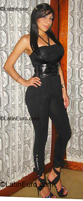 Date this stunning Colombia girl Diana from Cali CO5206