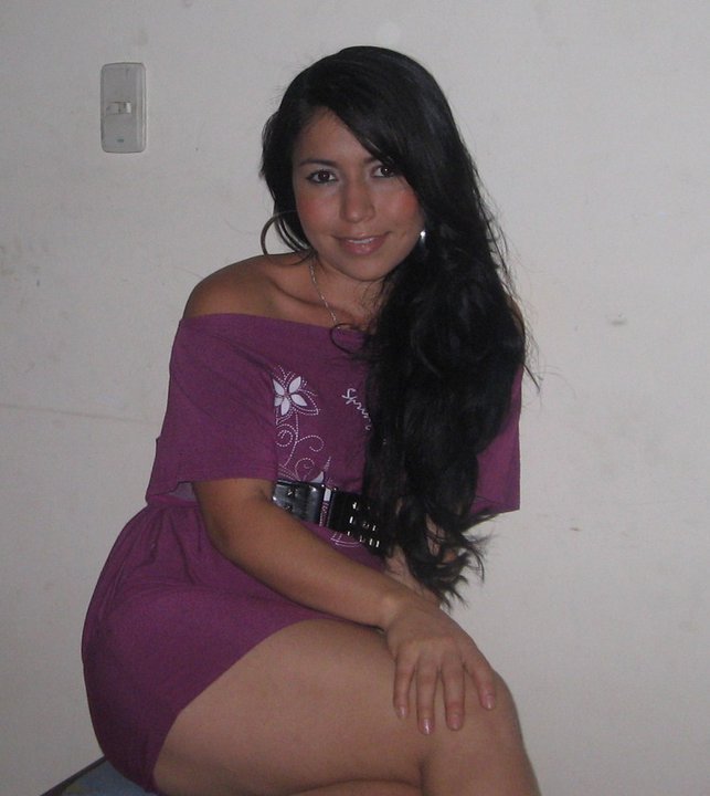 Date this young Colombia girl Paola from Armenia CO5221